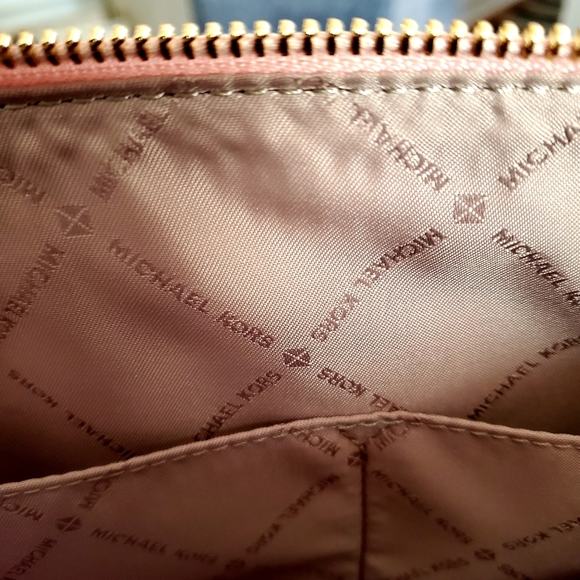 MICHAEL Michael Kors Cindy Large Dome Satchel In Ballet - Picture 9 of 13